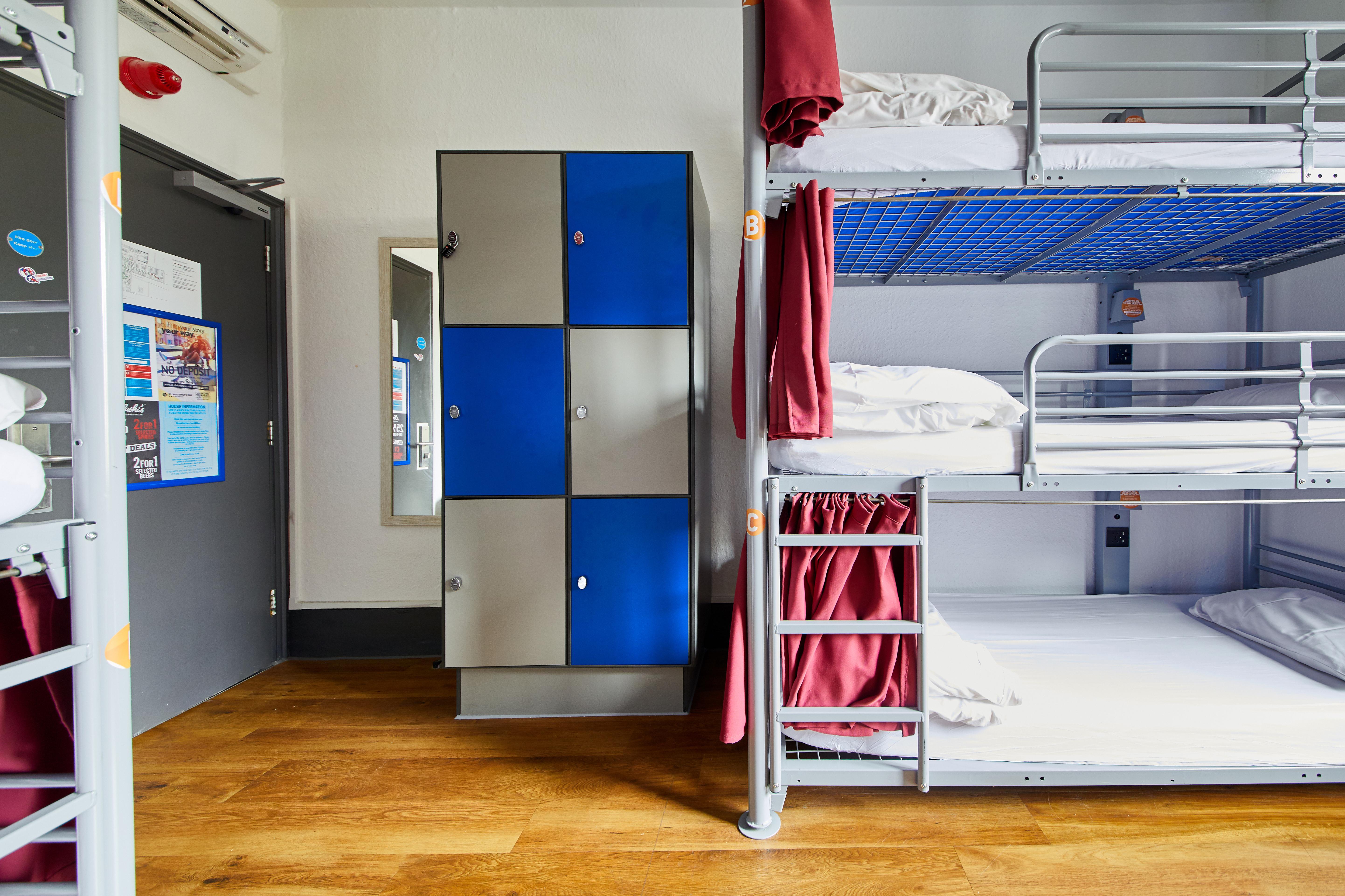 Hostel St Christopher's Bridge - The Village London